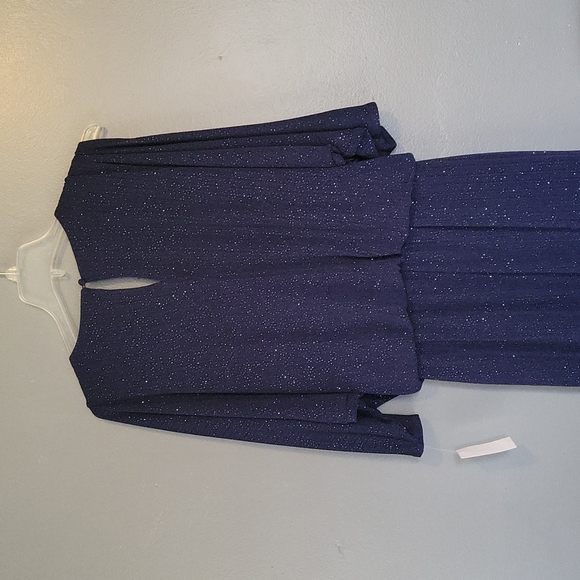 ✨️Beautiful Blue Sparkling Dress! - Picture 11 of 13